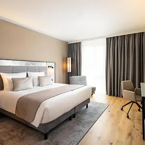Leonardo Royal Bonn Airport 4* Köln